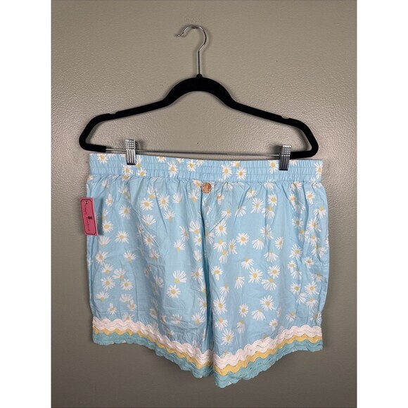 Simply Southern Blue Shorts with‎ White Flowers Ricrac Women's Sz XL -  NEW - Picture 2 of 14